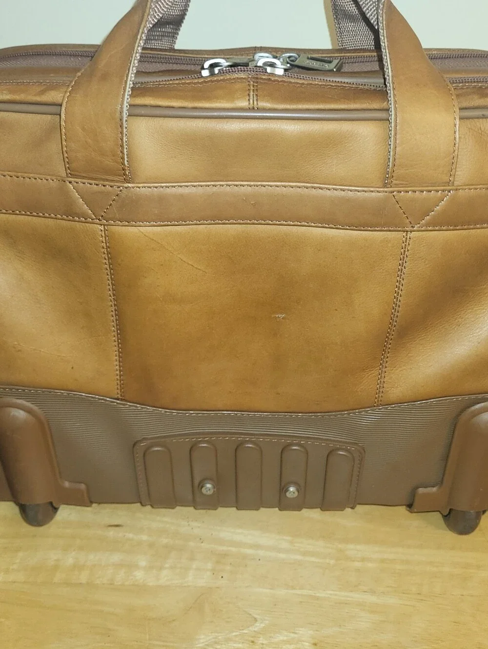 Murano Tan Leather Laptop Briefcase with Front Pockets. Wheeled.